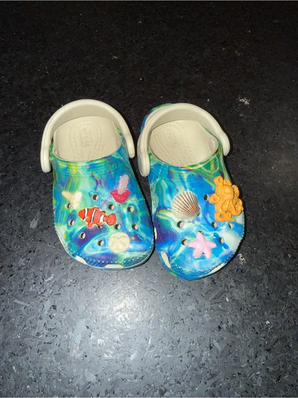 UEC CROCS UNDER THE SEA CLASSIC CLOGS VIBRANT COLORFUL UNDER WATER SEA LIFE SZ 5